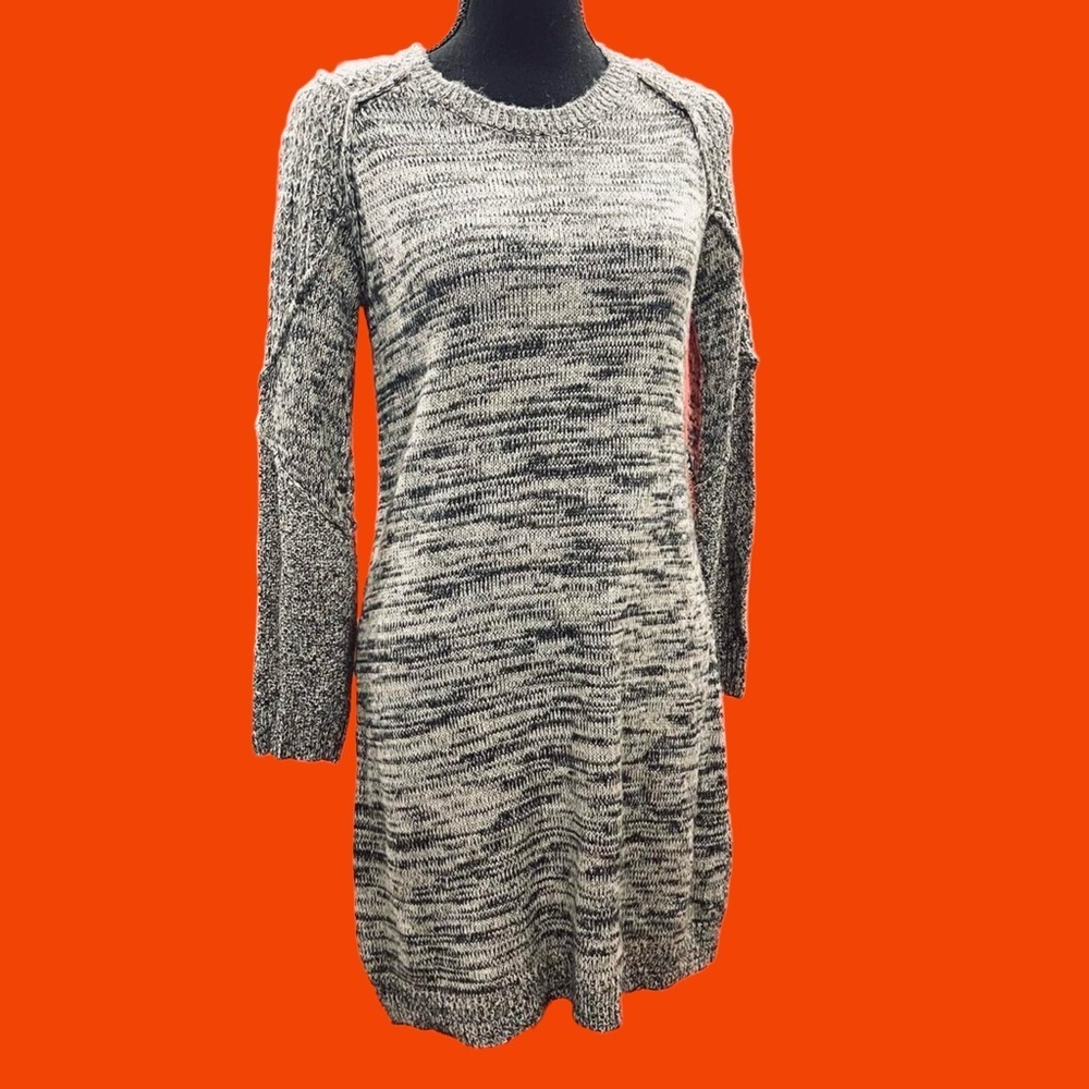 Pink Rose Grey Sweater Dress Size Small